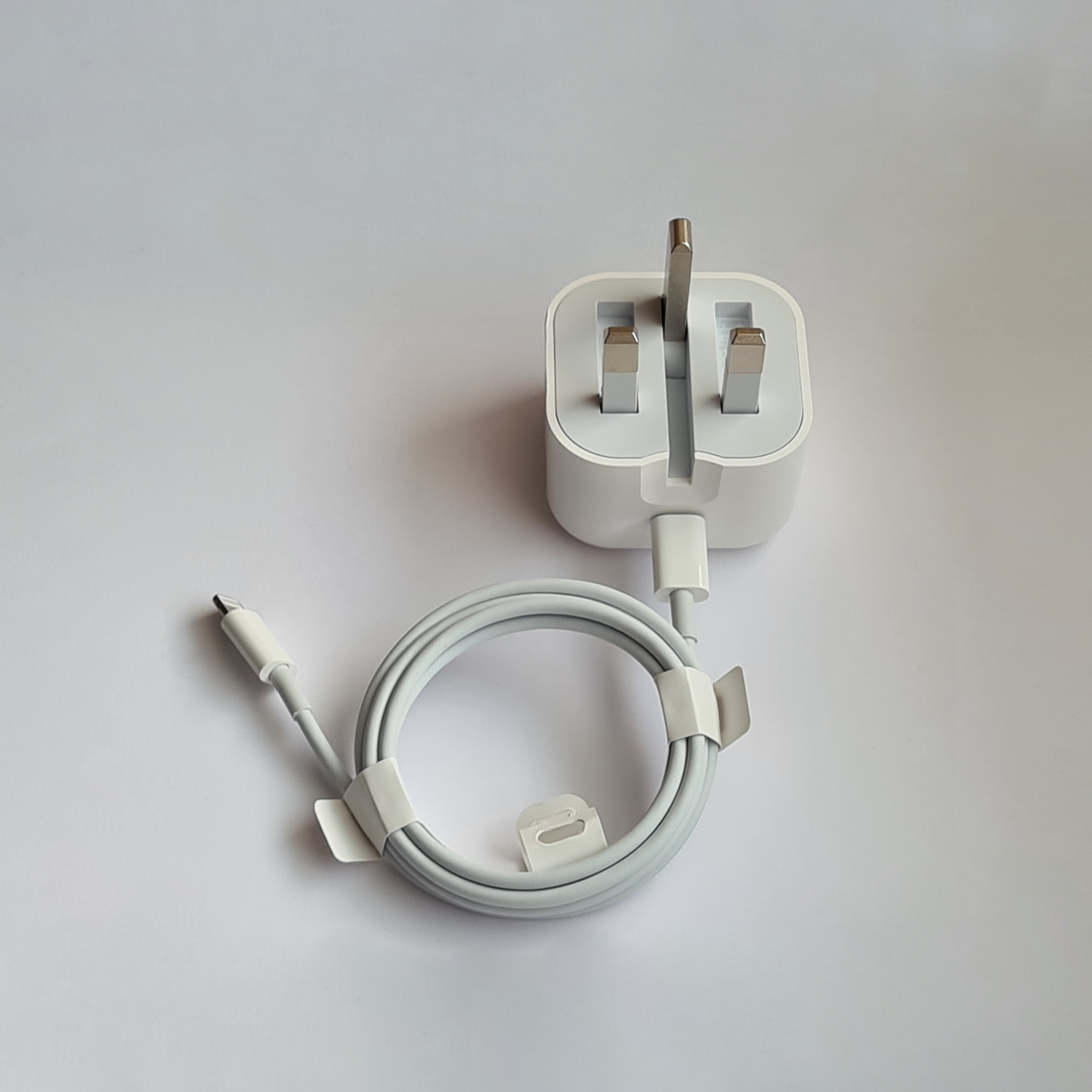 PD 20W Fast Charging USB-C Power Adapter + 1M USB-C to Lightning Cable for iPhone / iPad UK Wall Plug